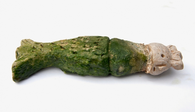 untitled, 1999; Ton, Moos / clay, moss, 15 cm